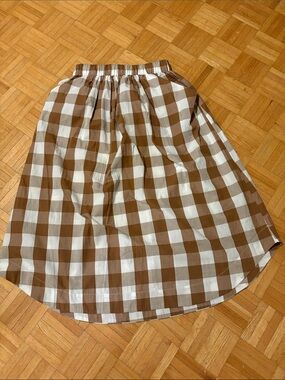 Whit Two Brown and White Gingham Midi Skirt